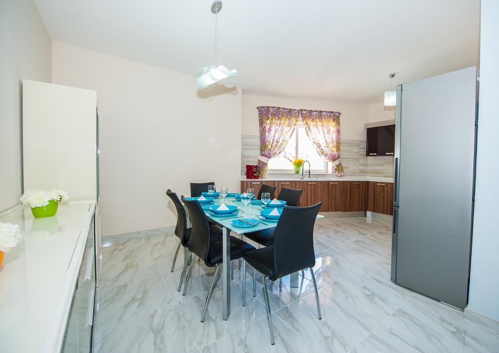 The Waves Holiday Apartment Marsaxlokk Exterior foto