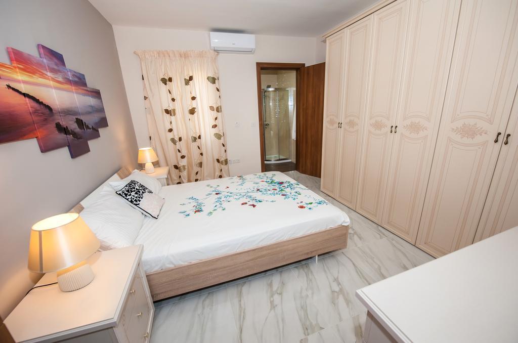 The Waves Holiday Apartment Marsaxlokk Exterior foto